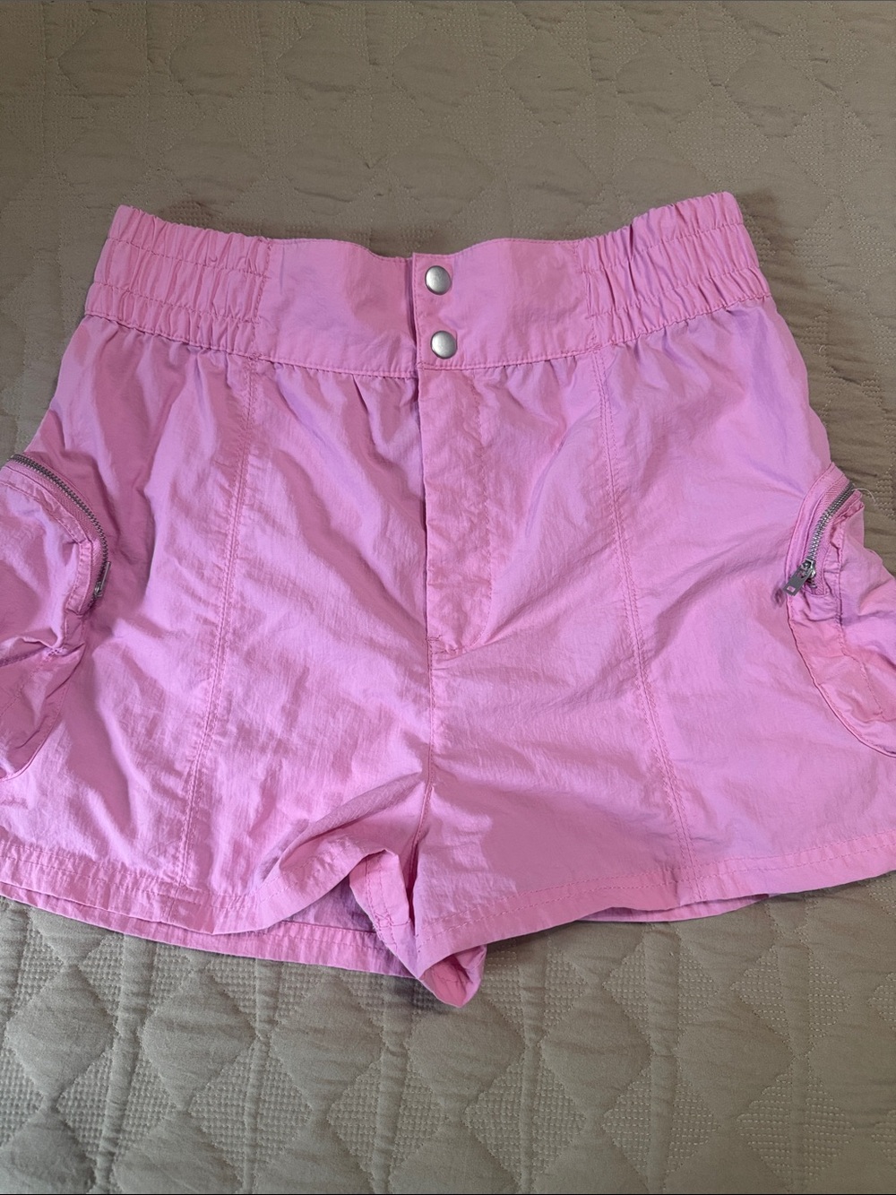 Love Tree Women’s Pink High-Waist Cargo Shorts Large
